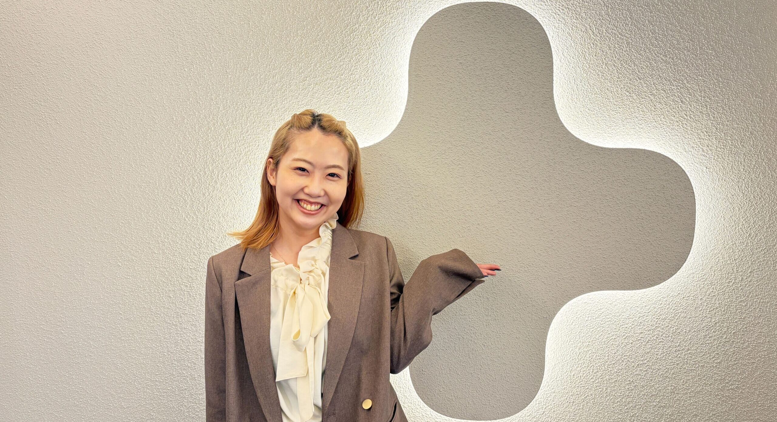 非定型の健康診断書（100項目以上）のデータ化工数を最大約7割削減。事業拡大に負けない生産性を実現。